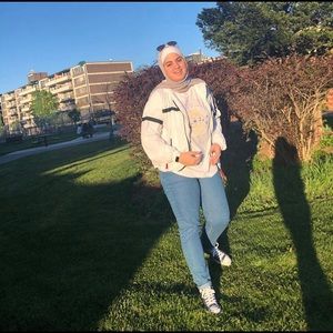 Meet your Posher, Raneem